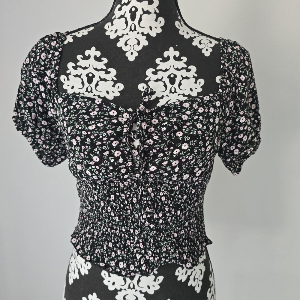 Love Tree Floral Black Smocked Women's Top Size M